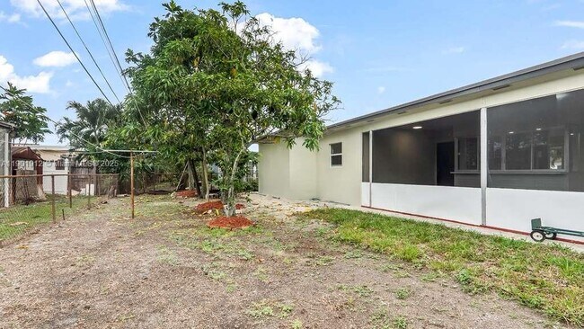 Photo - 7753 Coral Blvd