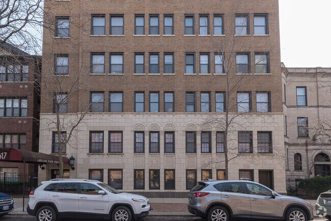 Building Photo - 817 W Lakeside Pl Rental