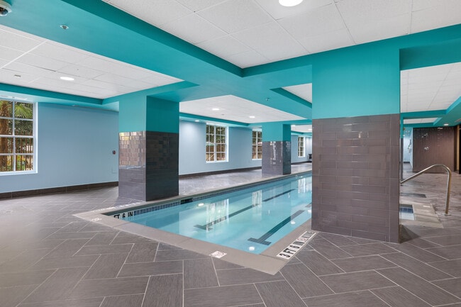 Photo - 1101 Juniper St NE Unidad 1105