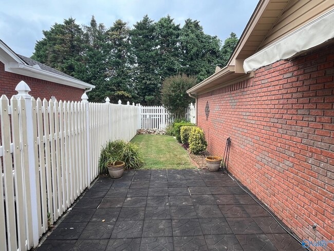 Photo - 2214 Parkplace St SE