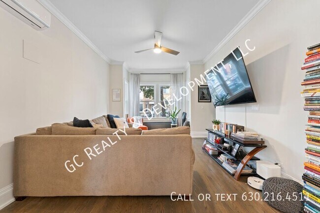 Photo - 1649 N Richmond St Unidad 1