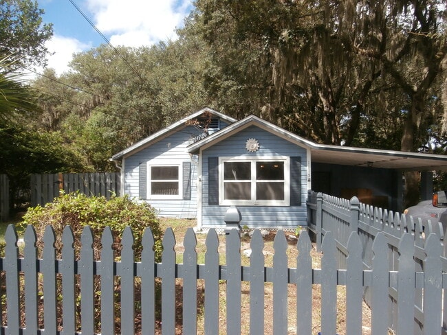 Photo - 1115 Hickory Ave