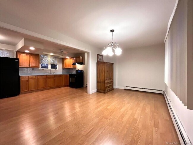 Photo - 1438 North Ave Unit 2