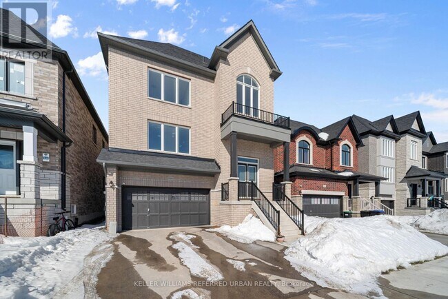 Photo - 1466 Stovell Cres