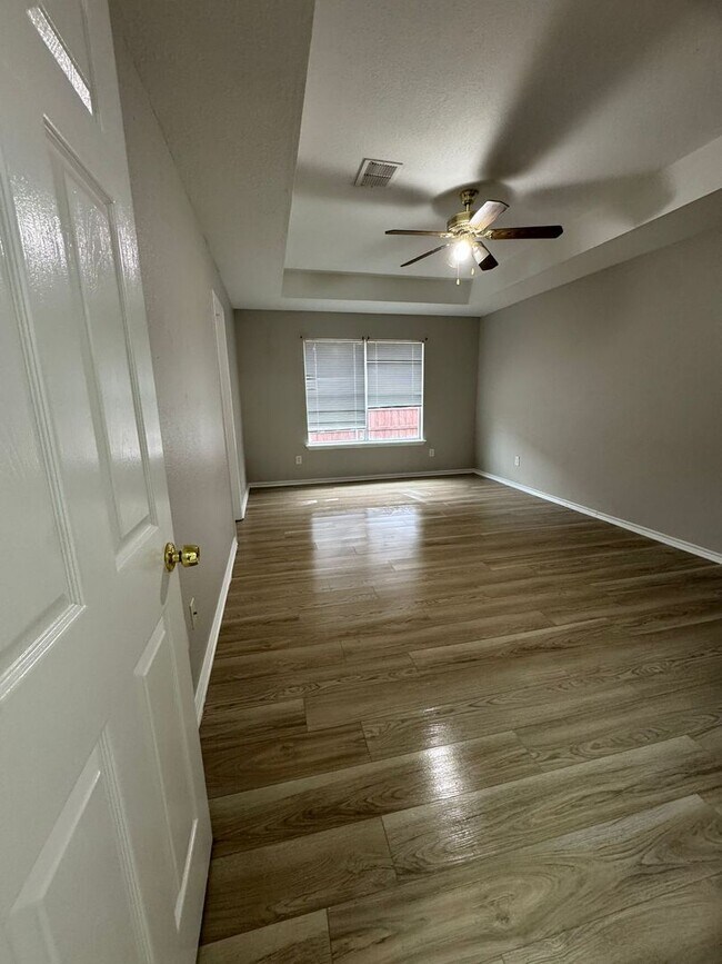 Photo - Live in the lap of luxury!