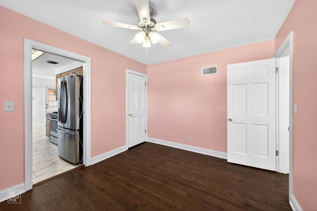 Photo - 304 E Golf Rd