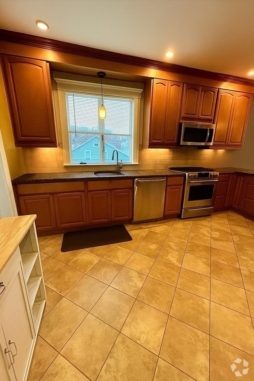 Building Photo - 158 Highland Ave Unit #1 Rental
