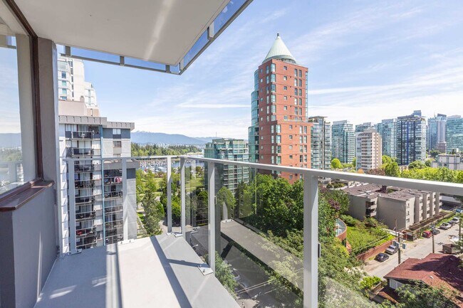 Photo - Ilikai Unit 01108