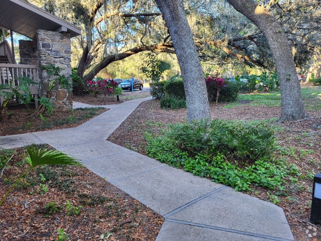 Building Photo - 681 Olde Camelot Cir Unit 681 Rental