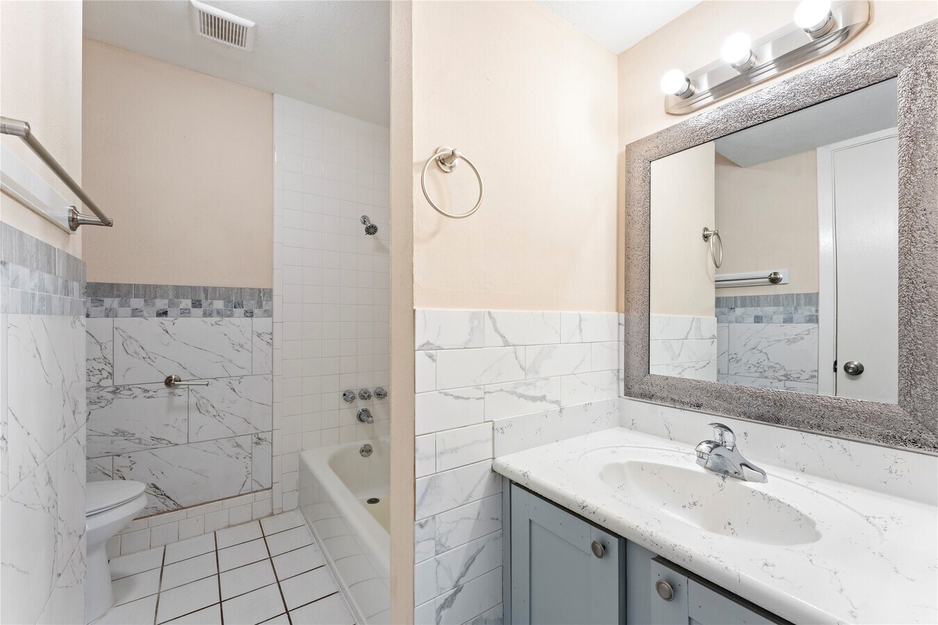 Photo - 3316 Burke Rd Unit 43