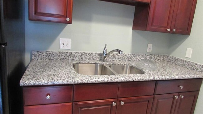 Photo - 2208 Mission Hill Dr