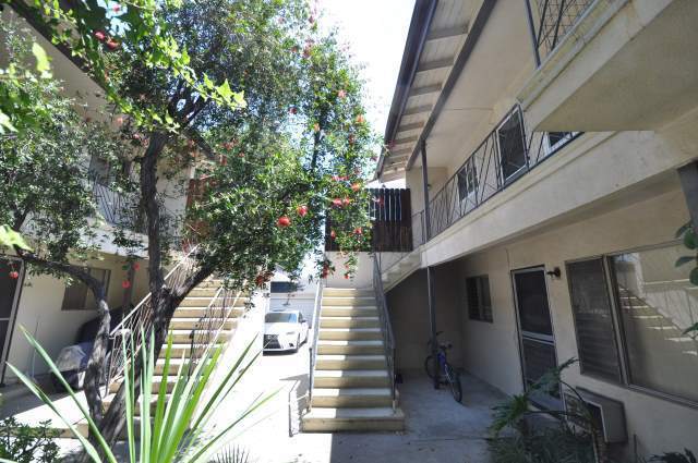 Building Photo - 5734 Hazeltine Ave Rental
