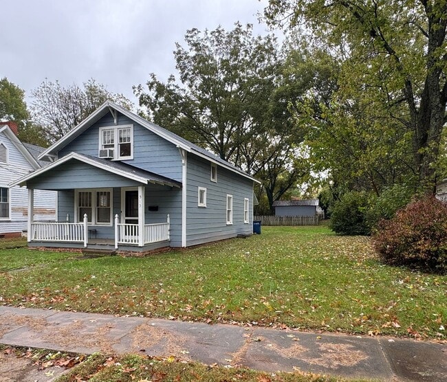 Photo - Statesville - 3BR/1BA