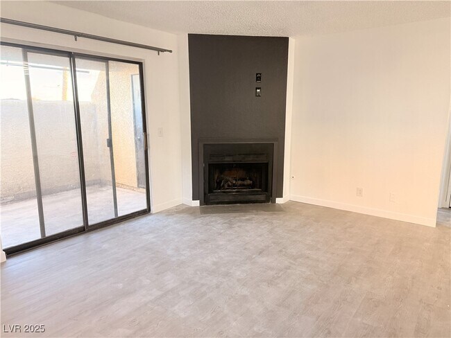 Photo - 601 Cabrillo Cir Unit 211