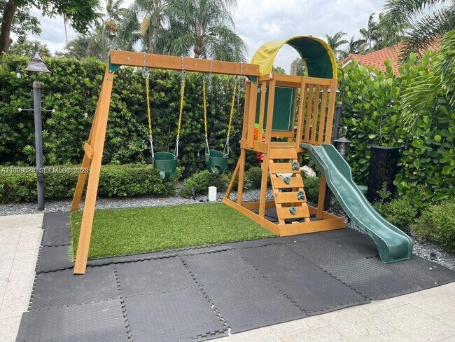 Photo - 3604 Barbados Ave