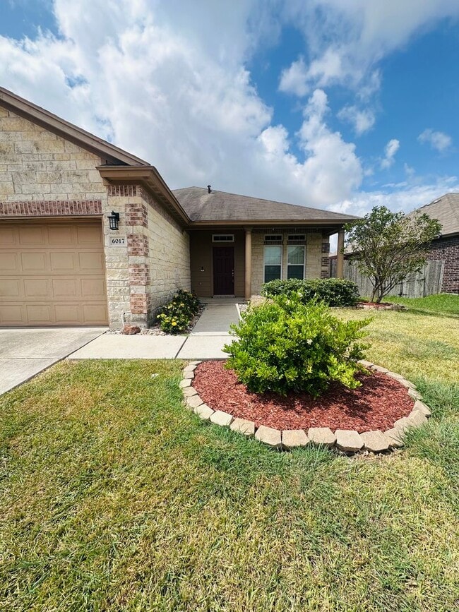 Photo - 6017 Tapestry Dr