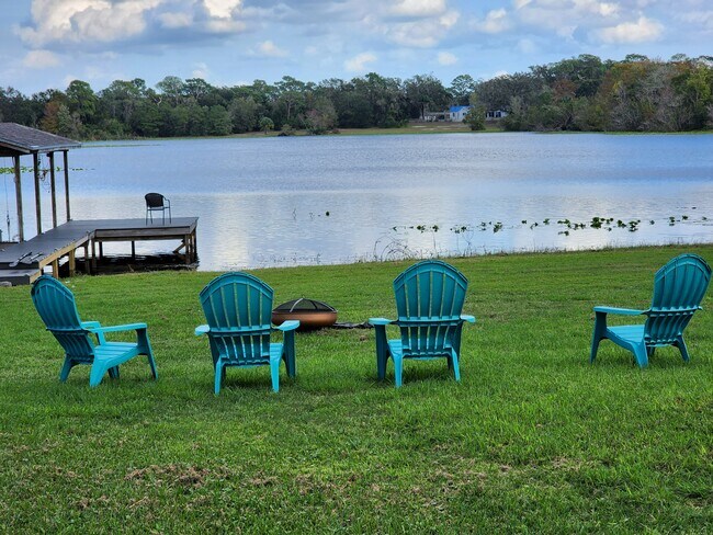 Photo - 330 S Triplet Lake Dr House