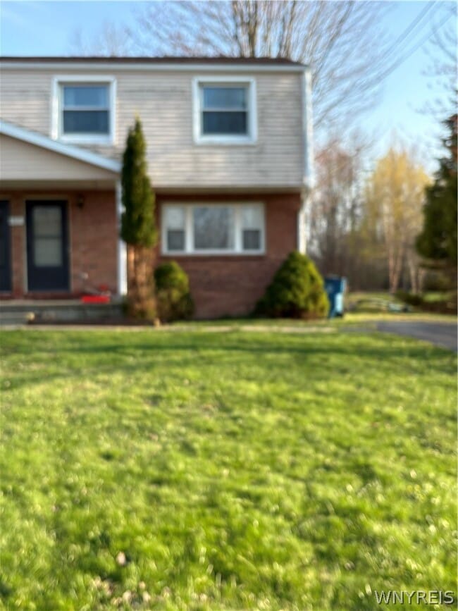 Building Photo - 837 Beach Rd