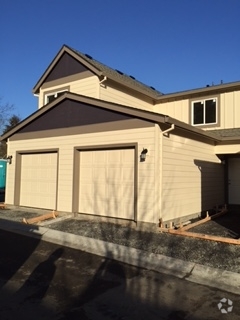 Building Photo - Fairview Court Rental