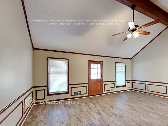 Photo - 1231 Great Oaks Dr SE