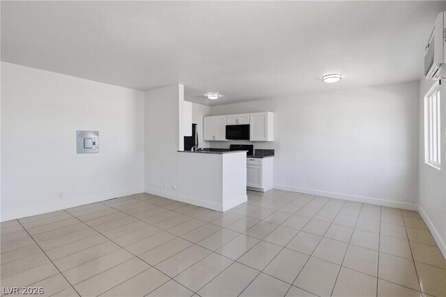 Photo - 180 W New York Ave Unit 4