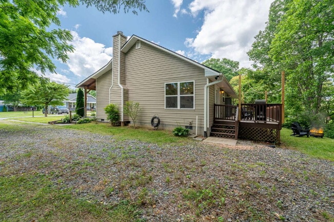 Photo - Mountain Lux Home - Centrally Located in B...