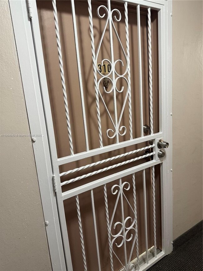 Photo - 8405 NW 8th St Unit 310