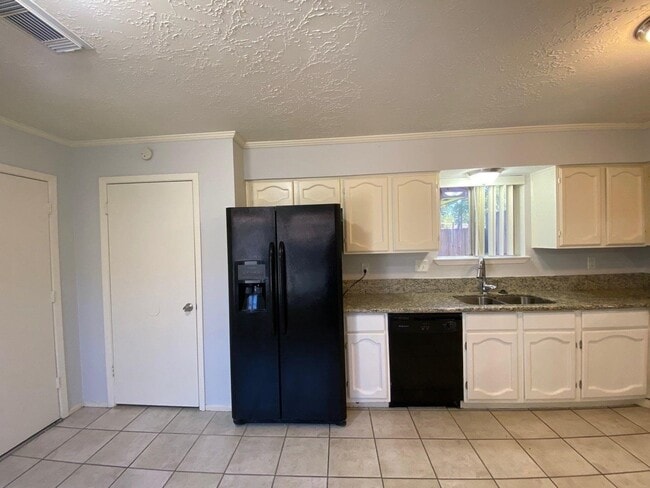 Photo - 6406 Brookgate Dr