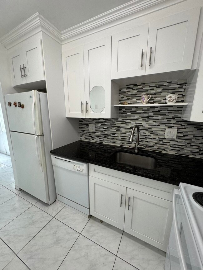 Photo - 4990 E Sabal Palm Blvd
