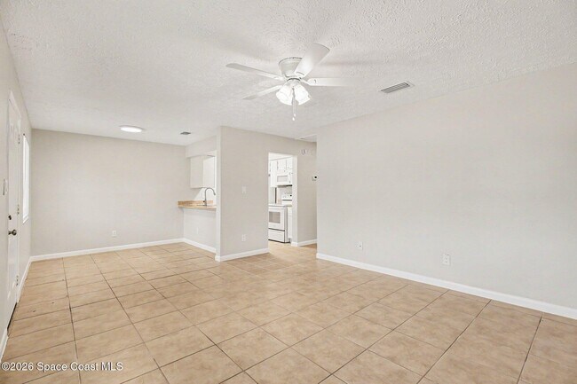 Photo - 1580 South St