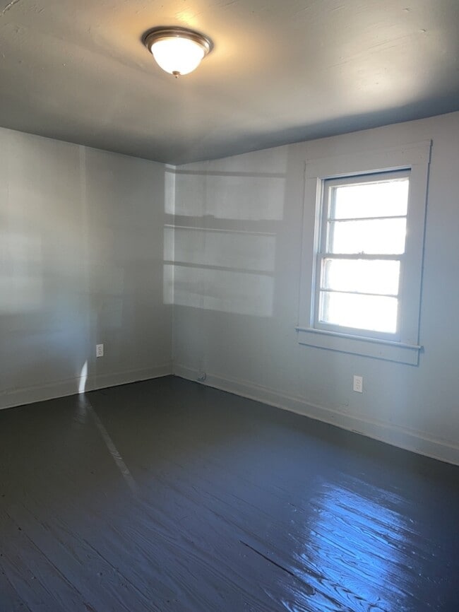 Photo - 2 Bedroom 1 Bathroom