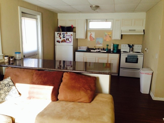 Photo - Creekside Apts