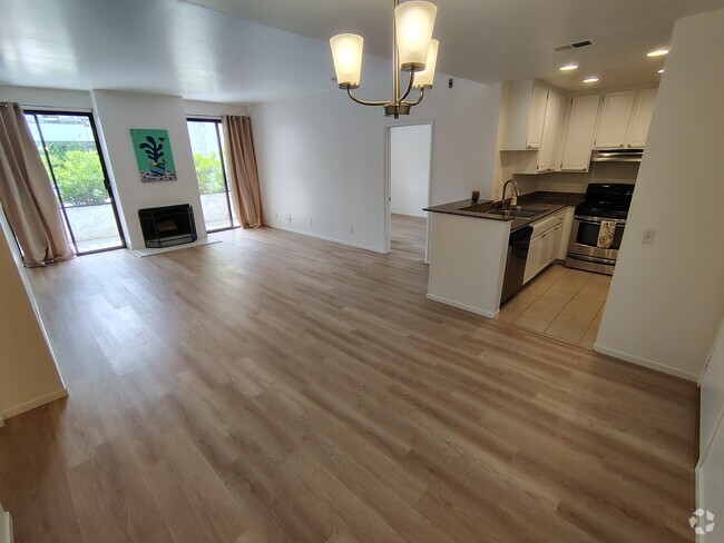 Building Photo - 10861 Moorpark St Unit 116 Rental
