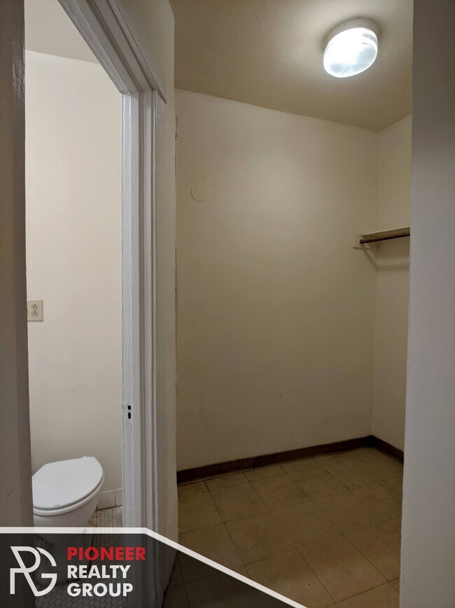 Photo - 522 W Briar Pl Unit 540-3D
