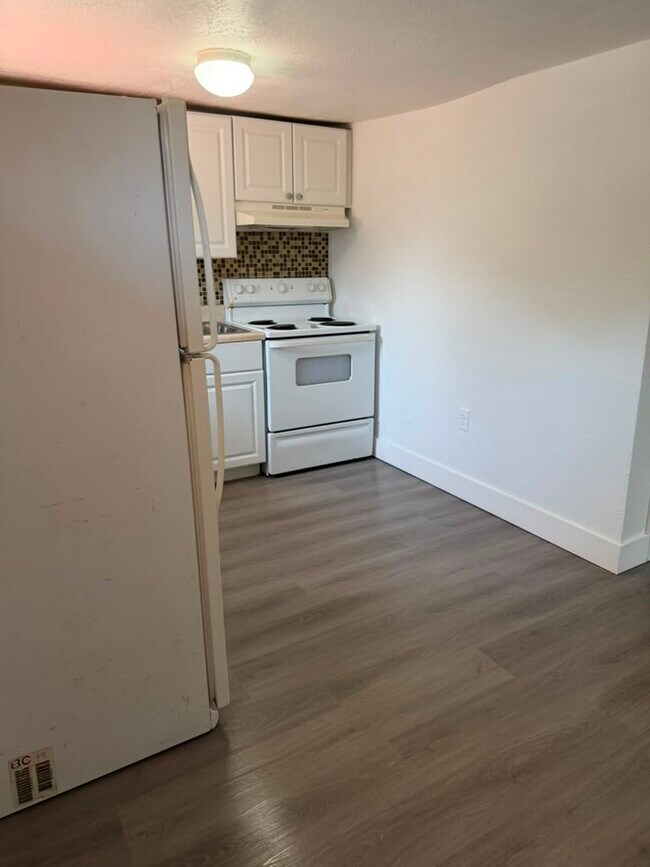 Photo - 145 NW 42nd St