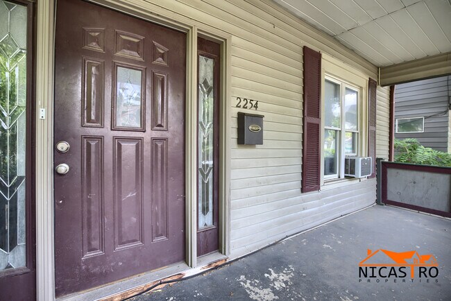 Photo - 2254 Indianola Ave