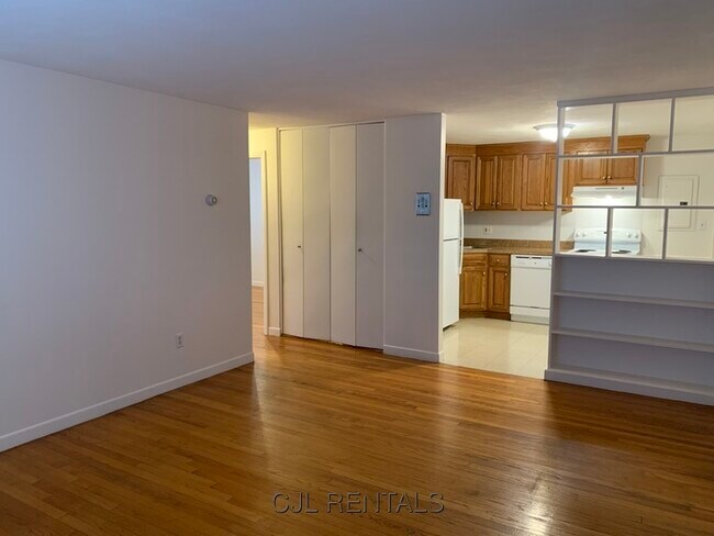 Photo - 67 Grove St Unit 32