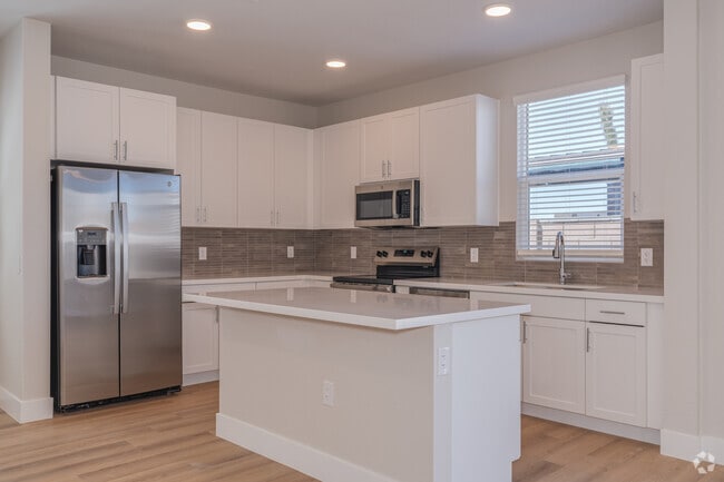 Interior Photo - Summerwell Peoria Place Rental