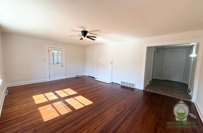 Photo - 17 11th St