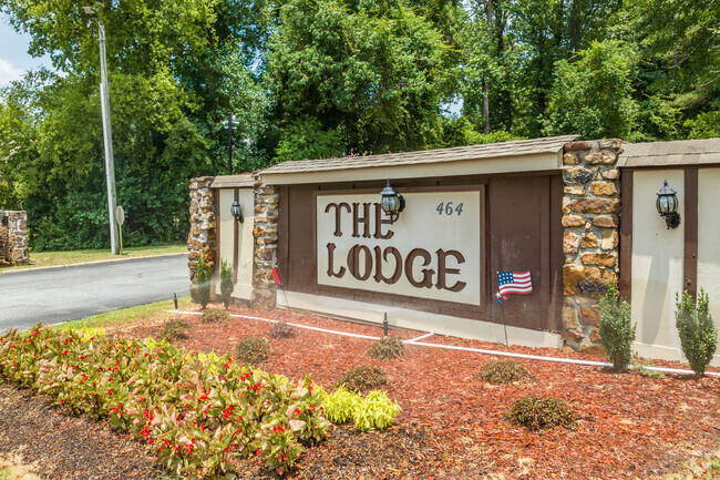 Building Photo - The Lodge Apartments