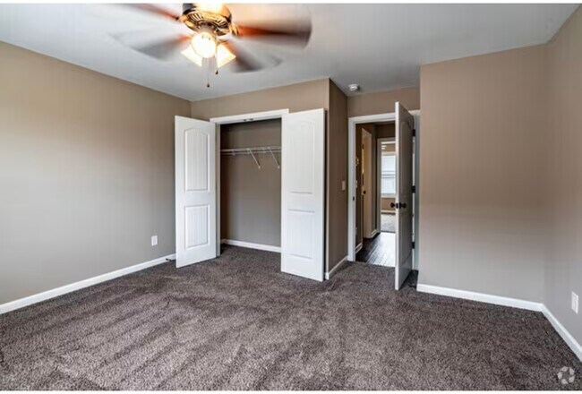 Photo - 2495 Rollow Ln