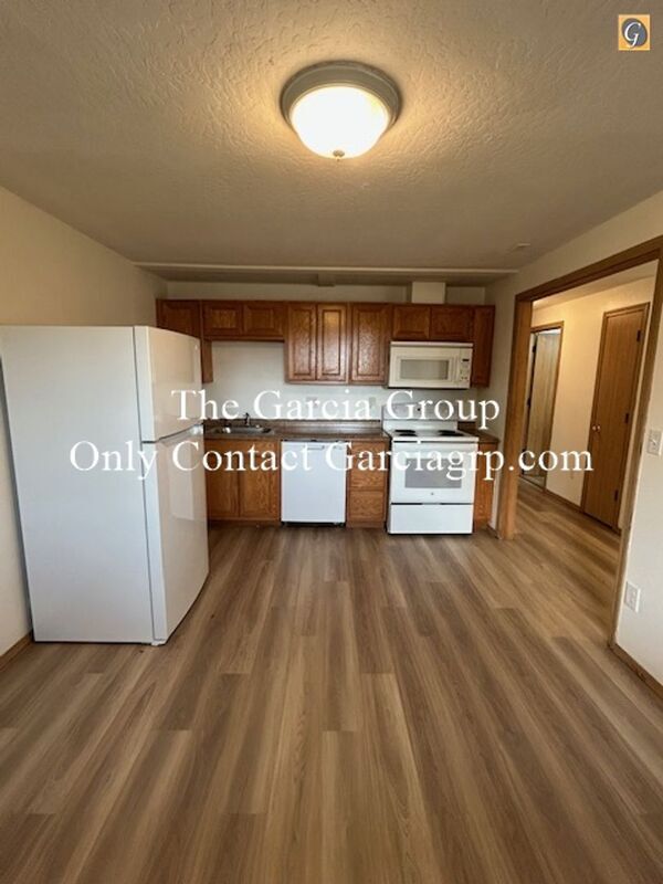 Photo - 92 E Burnside St Unidad B205