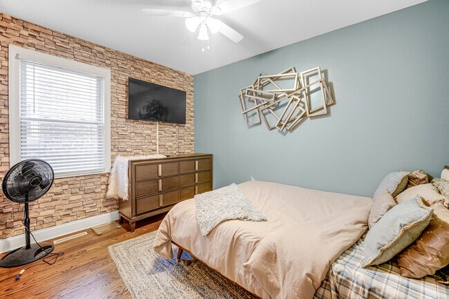 Photo - 10516 S Eggleston Ave