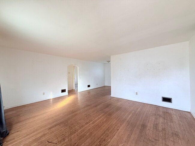 Photo - 609 S Taylor Ave