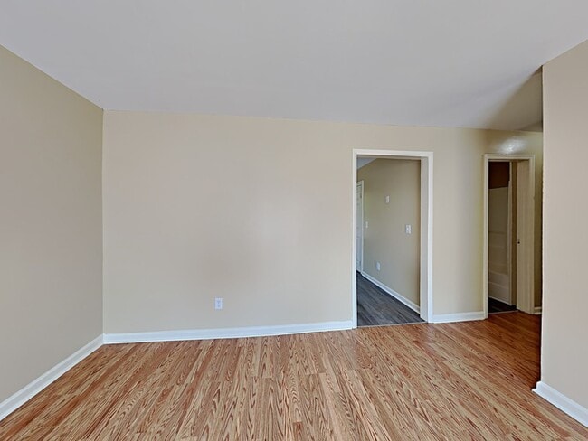 Photo - 202 Westchester Dr