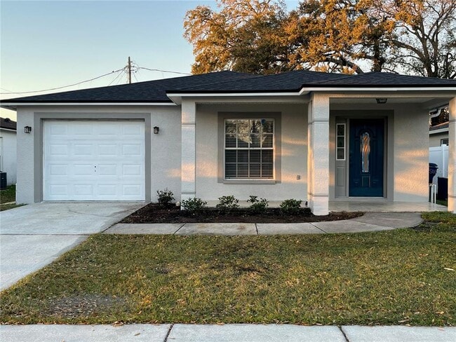 Building Photo - 3021 W Tampa Bay Blvd