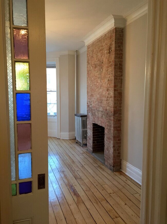 Photo - 343 Pavonia Ave