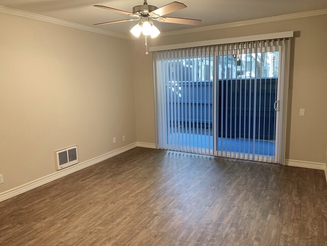 Beach House Apartments