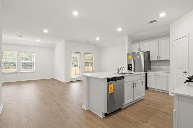 Photo - 2408 Bronc Buster Way