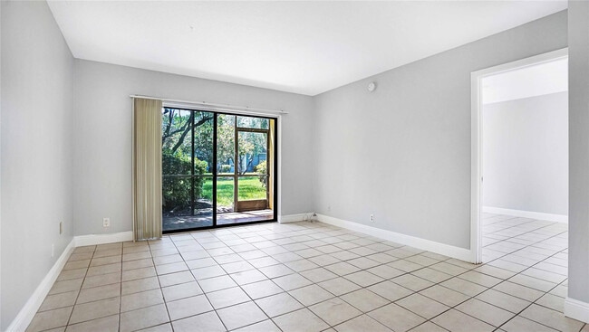 Photo - 3111 Oakland Shores Dr Unit F108